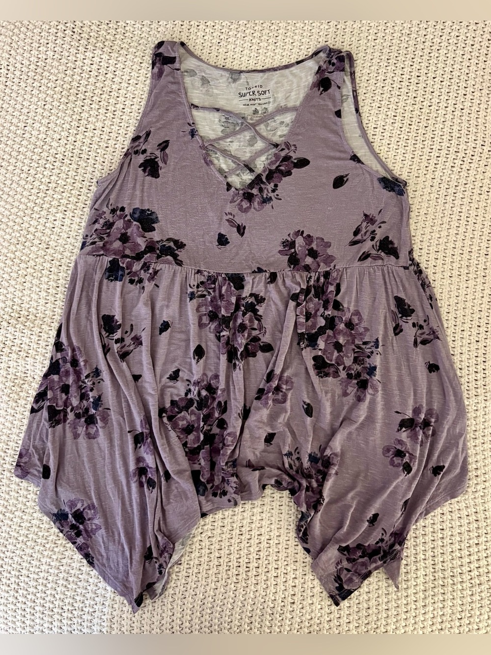 Torrid floral sleeveless top size 2